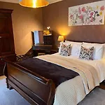 The Mariner, 3* Westport