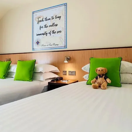The Mariner, 3*