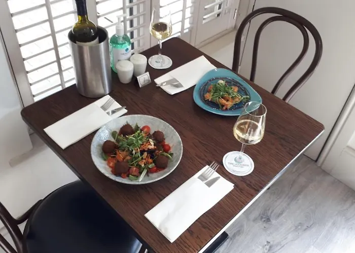 The Mariner, 호텔 웨스트포트