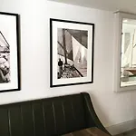 Hotel The Mariner,
