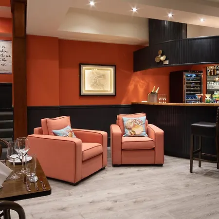 The Mariner, Hotel 3*