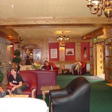 The Mariner, Westport