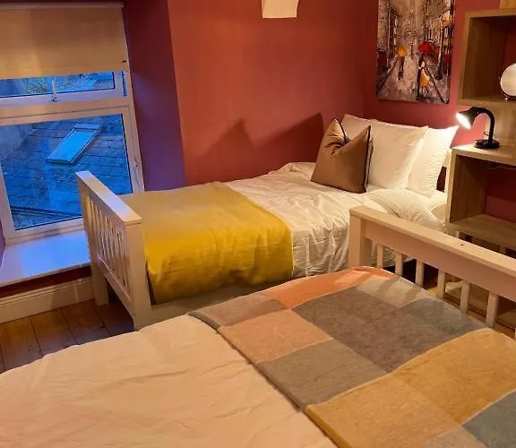 The Mariner, Westport